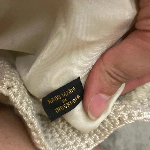 The Sak crochet backpack - Picture 5 of 5